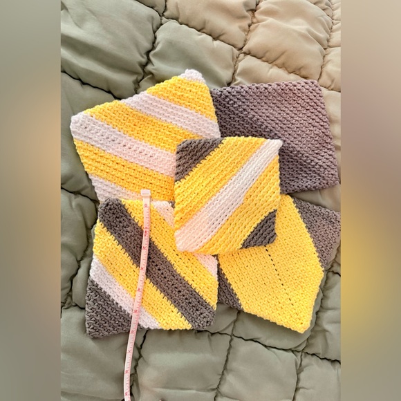 🆕 Handmade Crocheted Pot Holder Set - Gray, Yellow and White - Picture 4 of 6
